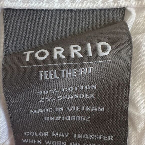 Torrid Jeans Women's Plus 28S Boyfriend Straight Leg White Vintage Stretch Denim - Picture 8 of 8